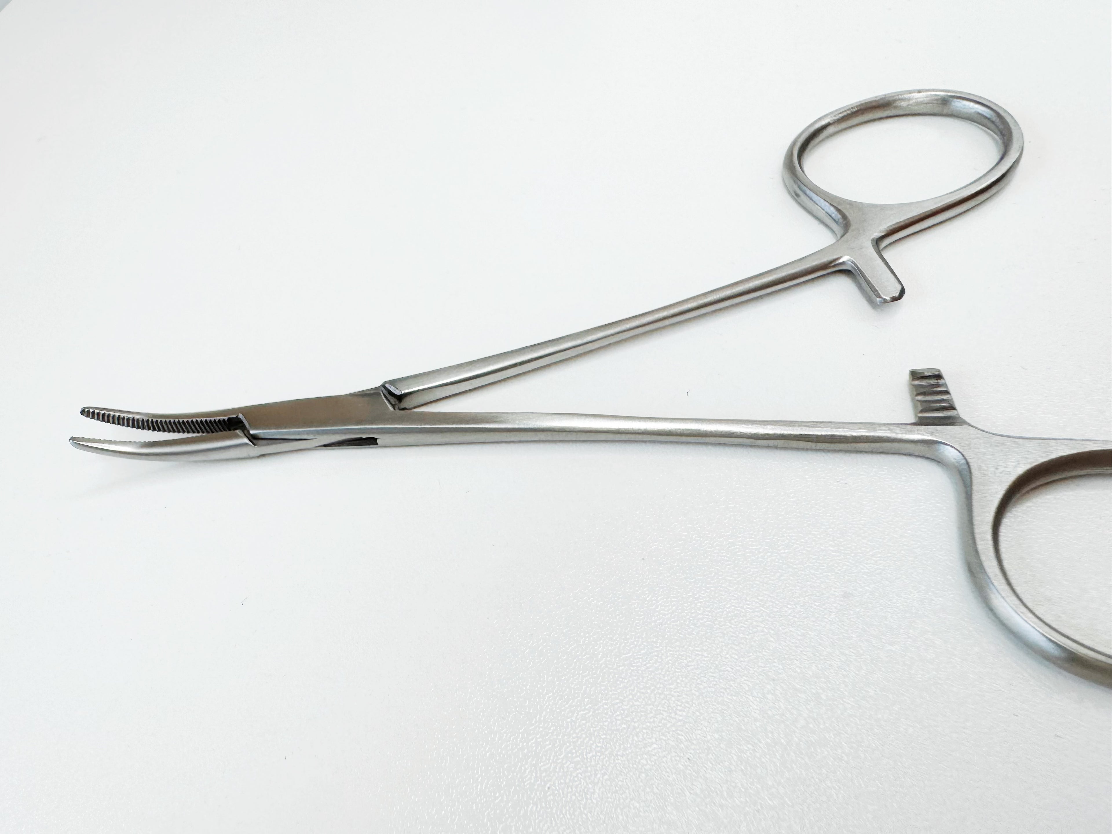 Mosquito Forceps Curved (13cm)